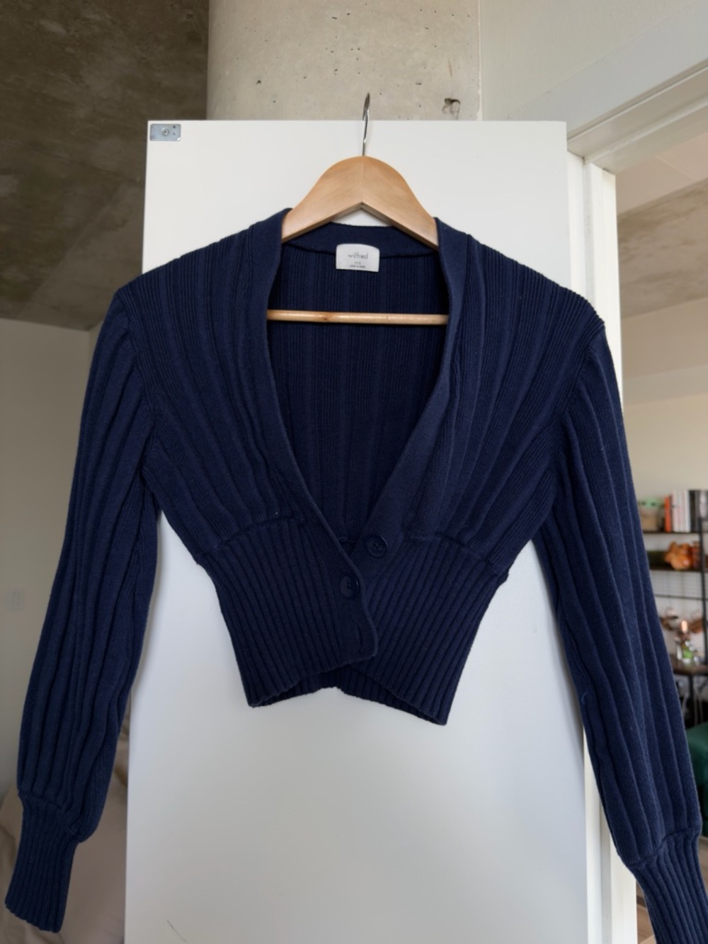 Wilfred Navy Ribbed V‑Neck Button-Front Cardigan
